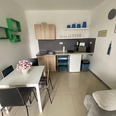 Lexi Family Apartman Apartment Hajduszoboszlo Ngoại thất bức ảnh