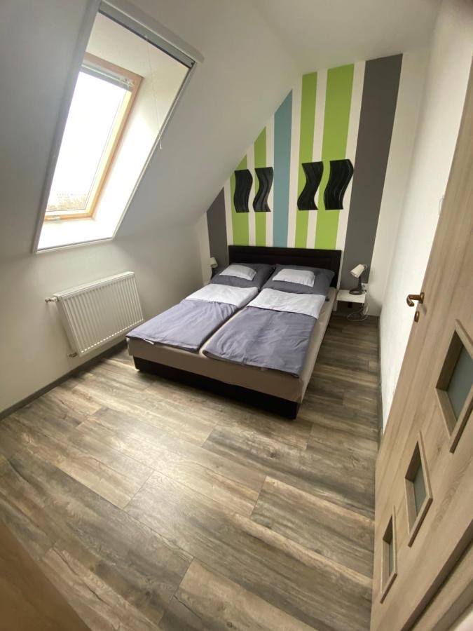 Lexi Family Apartman Apartment Hajduszoboszlo Ngoại thất bức ảnh
